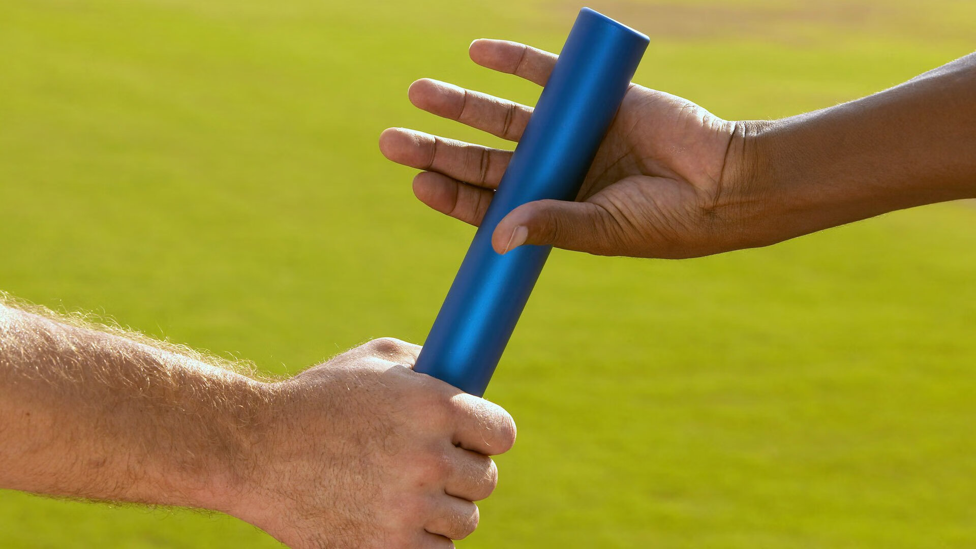 麦克沃伊50米蝶泳夺金时刻刷屏全网，麦克斯·沃克